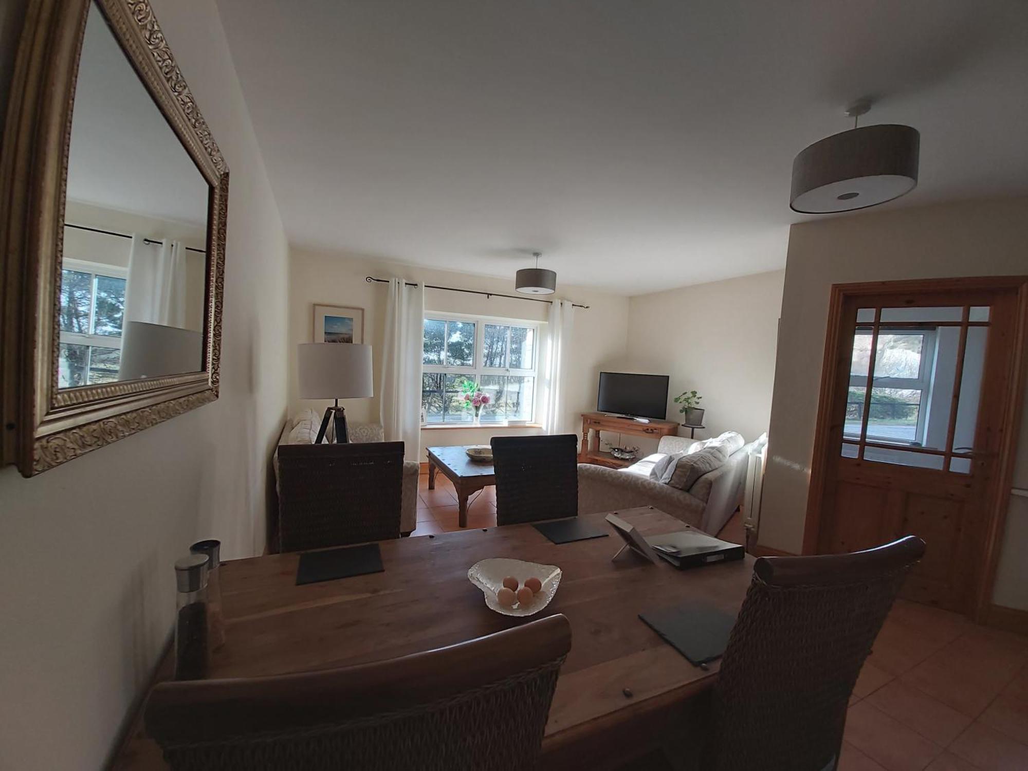 Shanakeever Farm - 2 Bedroom Apartment Clifden Værelse billede